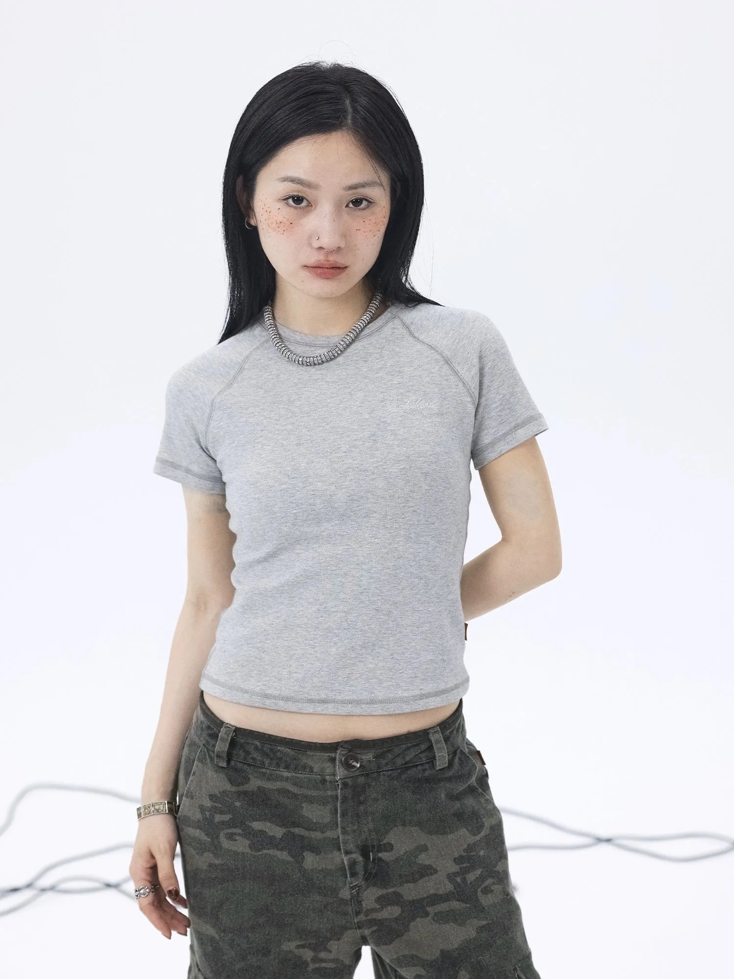 Achihara BASIC TIGHT-FITTING T-SHIRT