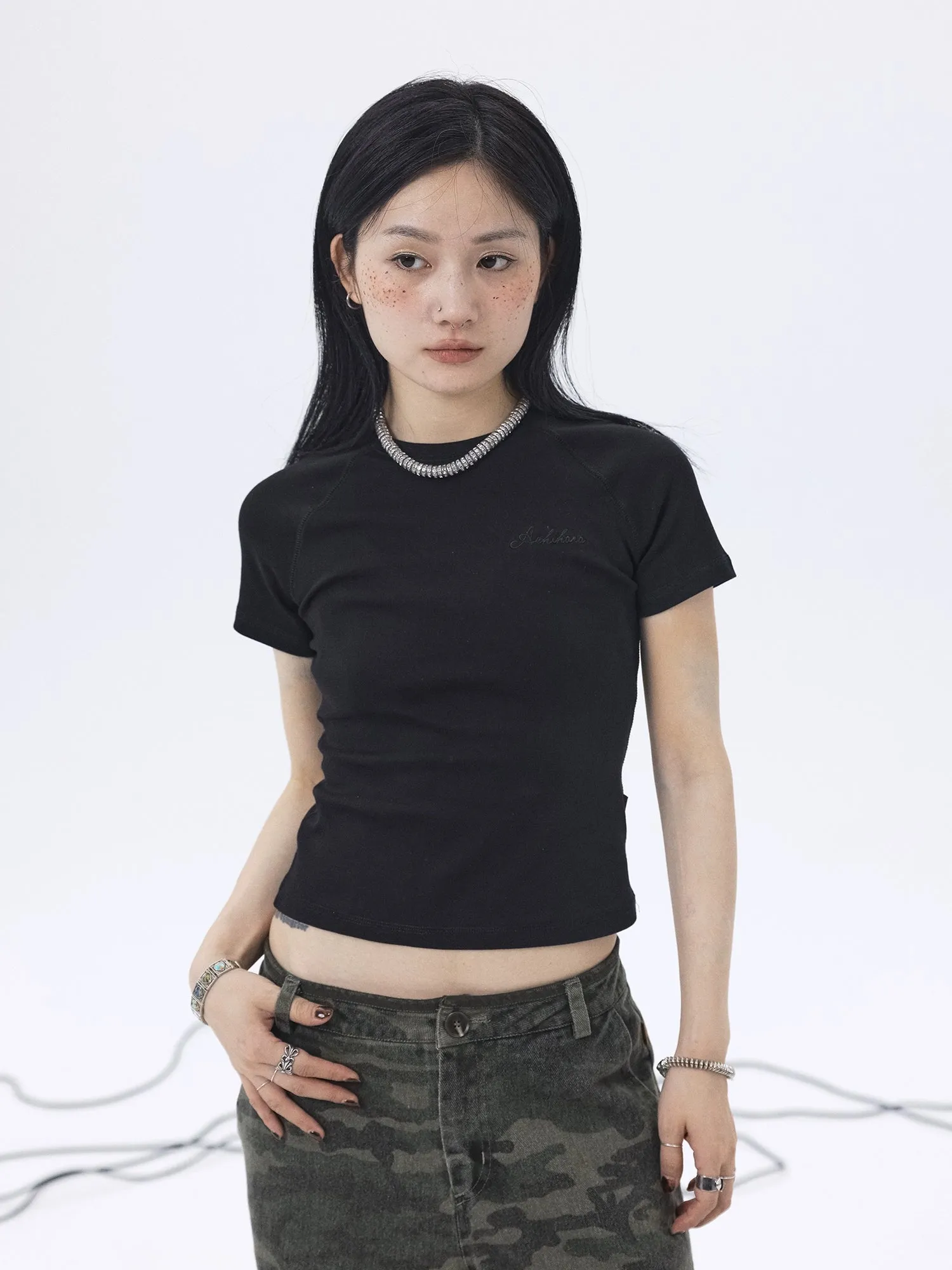 Achihara BASIC TIGHT-FITTING T-SHIRT