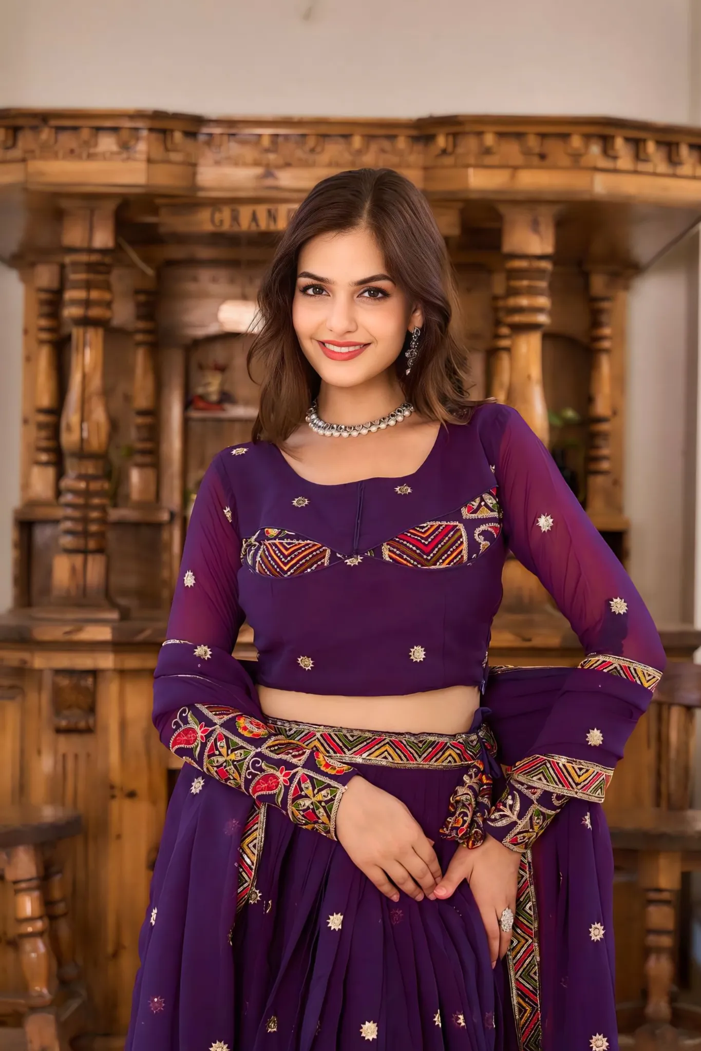 BEUTIFUL ATTRACTIVE DESIGNER LEHENGA CHOLI