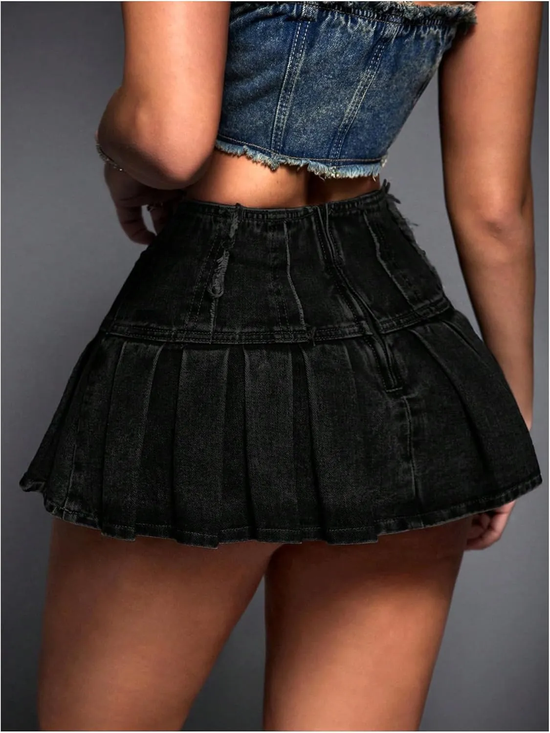 Floerns Women's Frayed Hem Pleated Skirts Mid Waist Y2k Mini Denim Skirt