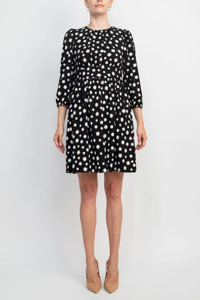 Maggy London Crew Neck pleated Banded Waist Elastic Cuffed 3/4 Sleeve Multi print Zipper Back Fit & Flare Crepe Dress