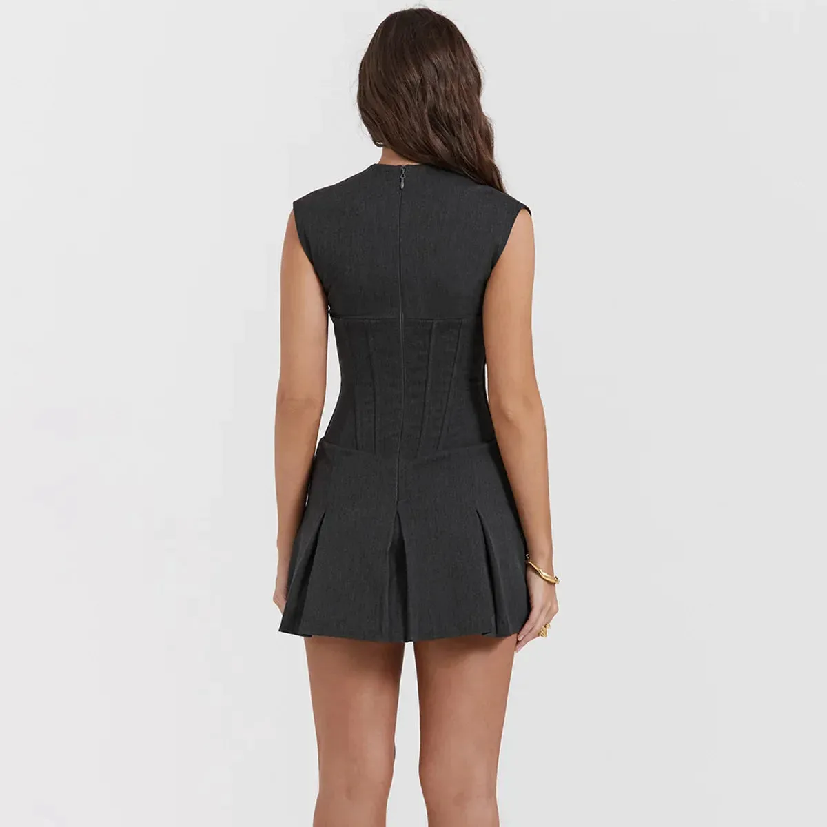 Monique Grant - Flattering mini dress