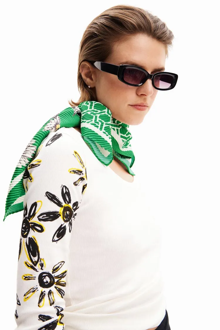 Pleated Daisy Square Scarf