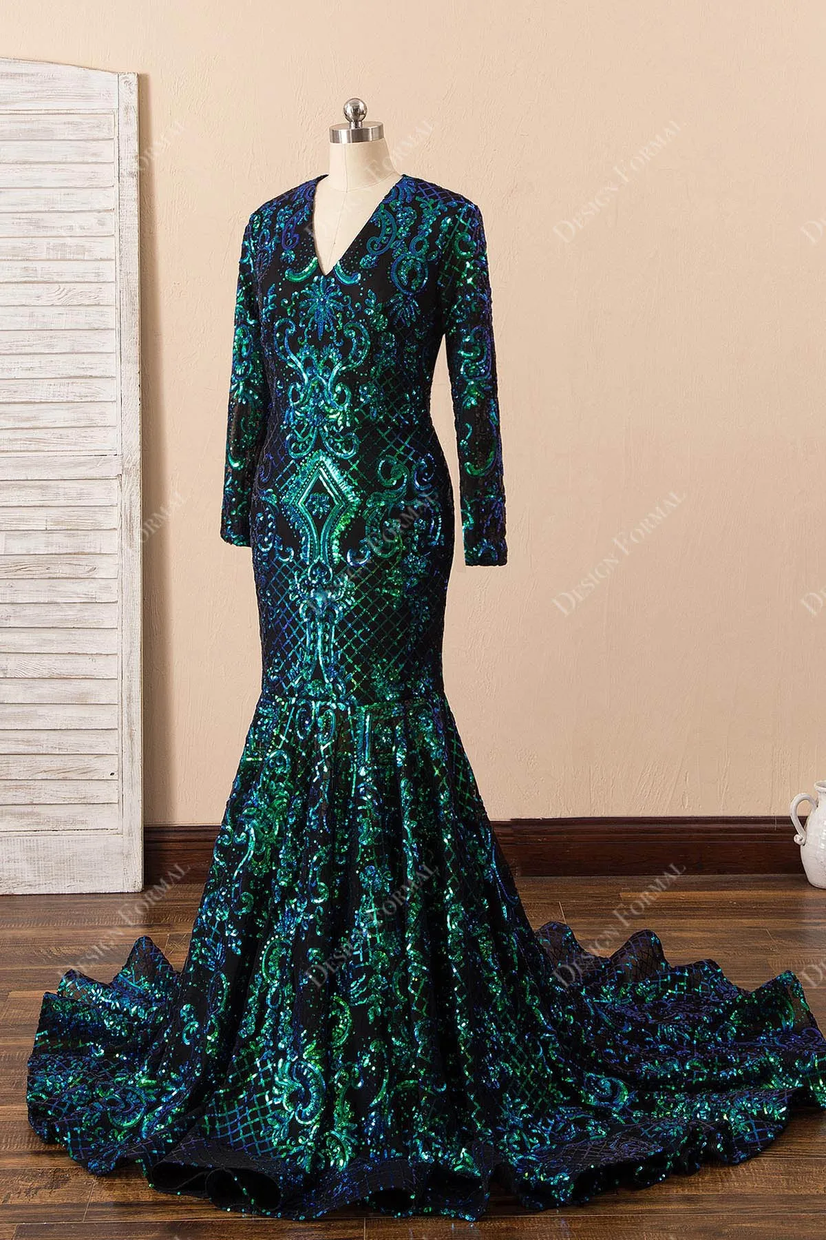 Unique Iridescent Green Sequin Long Sleeve Mermaid Prom Dress