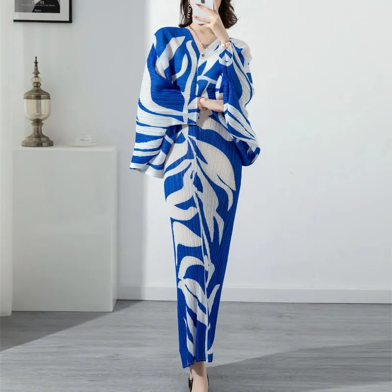 Women's Voluminous Blue Masterpiece Pleated Dress